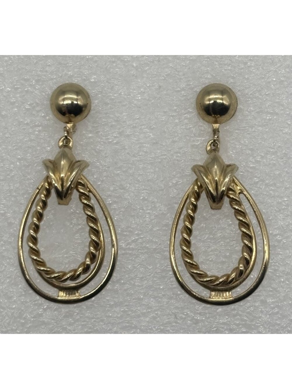 Vintage Coro Mid-Century Gold-Tone Earrings Triple Teardrop Dangles, Screw Back